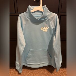 Girls Under Armour sweatshirt - size YMD ( Youth Medium) color light blue